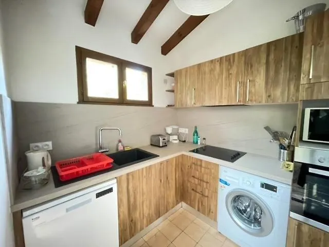 Tizzano, Santa Giulia Porto Vecchio